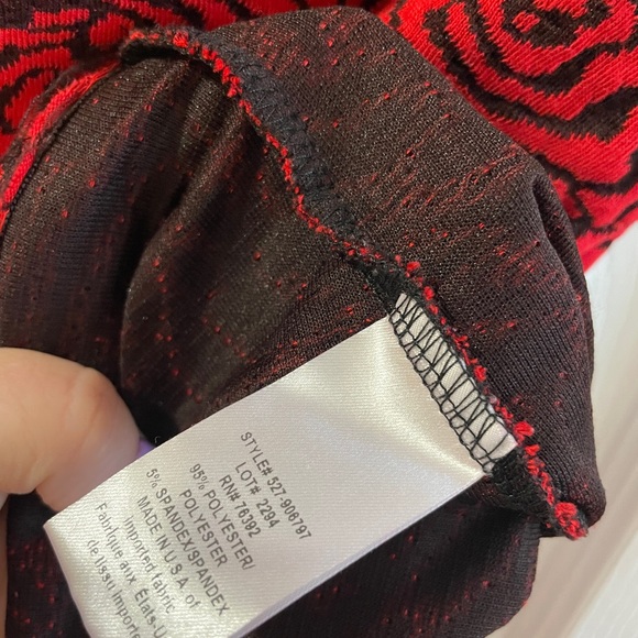 2/$15 Fitted Drop-shoulder Dress Size L - Picture 5 of 8